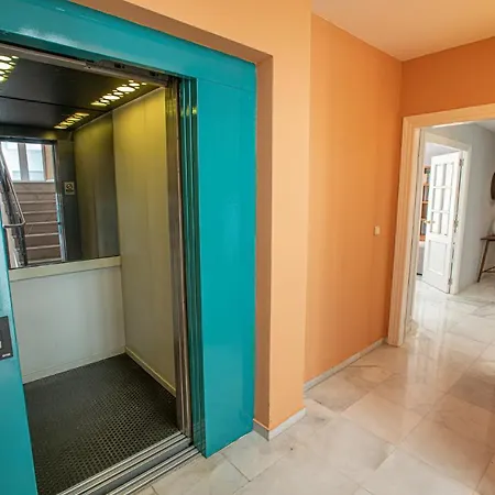 شقة Piso Triana, إشبيلية