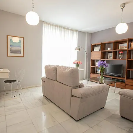 Piso Triana, شقة *