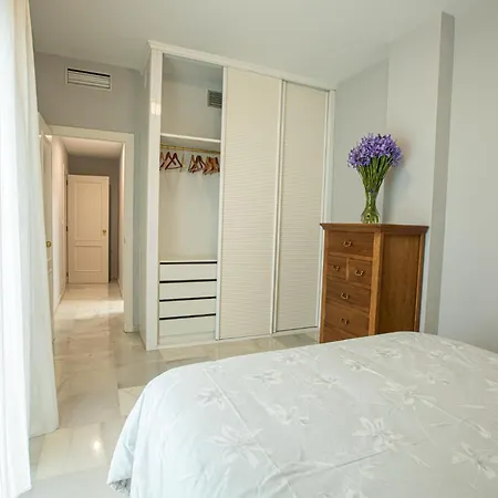 Piso Triana, شقة